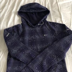 Nike lightweight hooded long sleeve